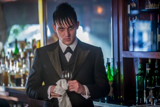 GOTHAM: Oswald Cobblepot (Robin Lord Taylor) observes Maroni's business dealings in the "Viper" episode of GOTHAM airing Monday, Oct. 20 (8:00-9:00 PM ET/PT) on FOX. ©2014 Fox Broadcasting Co. Cr: Jessica Miglio/FOX