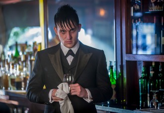 GOTHAM: Oswald Cobblepot (Robin Lord Taylor) observes Maroni's business dealings in the "Viper" episode of GOTHAM airing Monday, Oct. 20 (8:00-9:00 PM ET/PT) on FOX. ©2014 Fox Broadcasting Co. Cr: Jessica Miglio/FOX